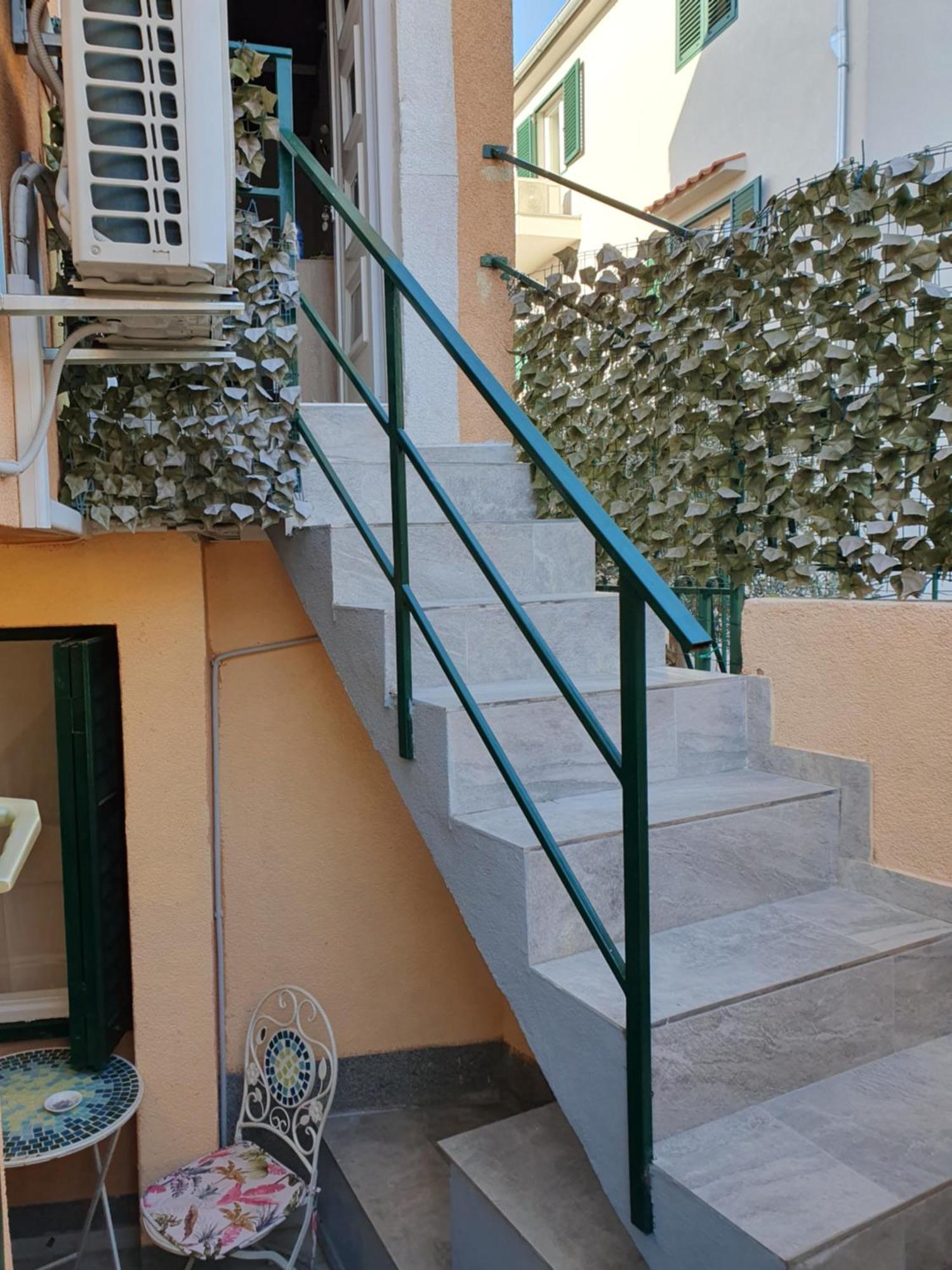 Apartment'S Dalmatia Шибеник Экстерьер фото