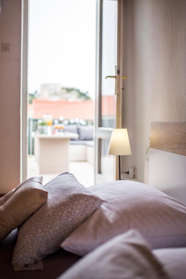 Apartment'S Dalmatia Шибеник Экстерьер фото